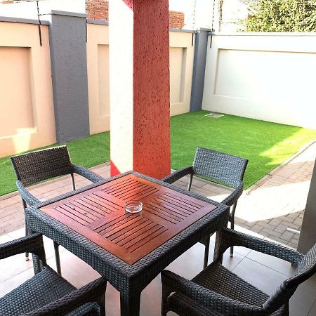 66 Dorp Street Apartment Polokwane Esterno foto